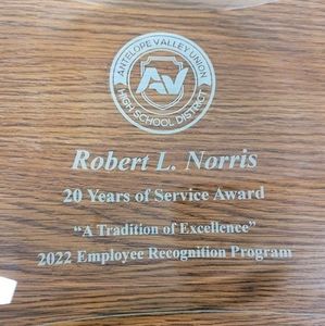 Meet your Posher, Robert